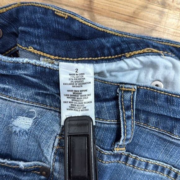 Aeropostale Women’s Size 2 Blue Shorty Stretch Denim Zip Fly 5-pocket Shorts - Picture 7 of 9